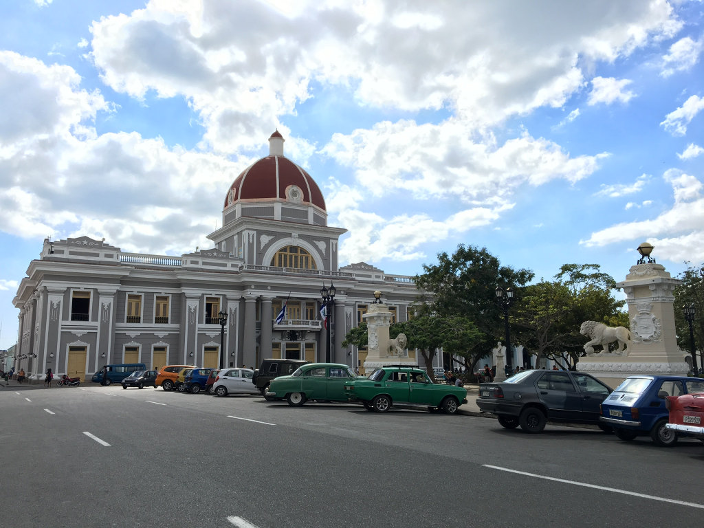 Fachada del Ayuntamiento de Cienfuegos
