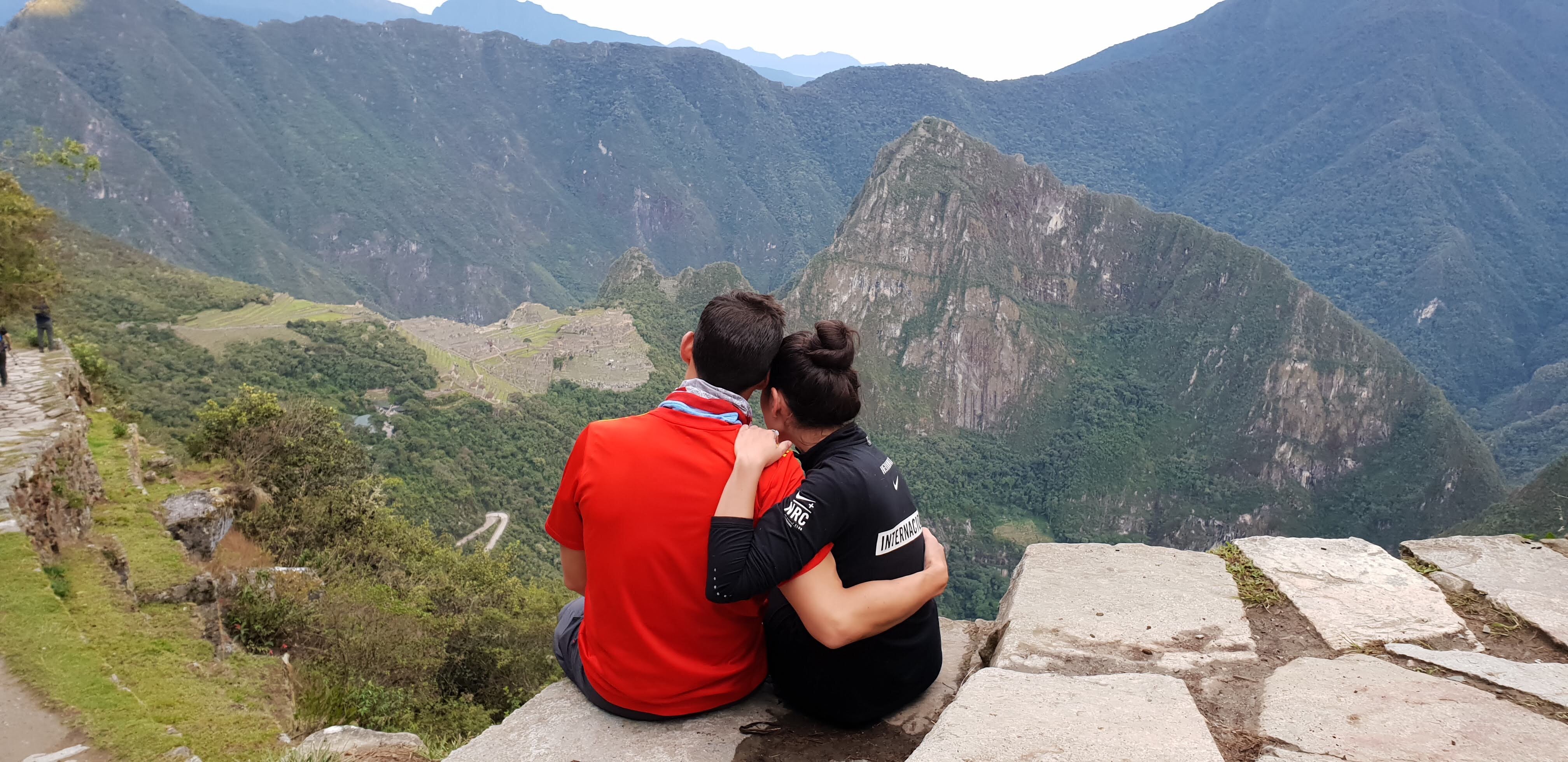 Divisando Machu Picchu en la última etapa del camino inca