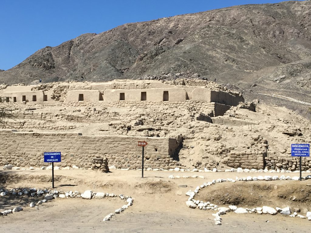 Los paredones de Nazca